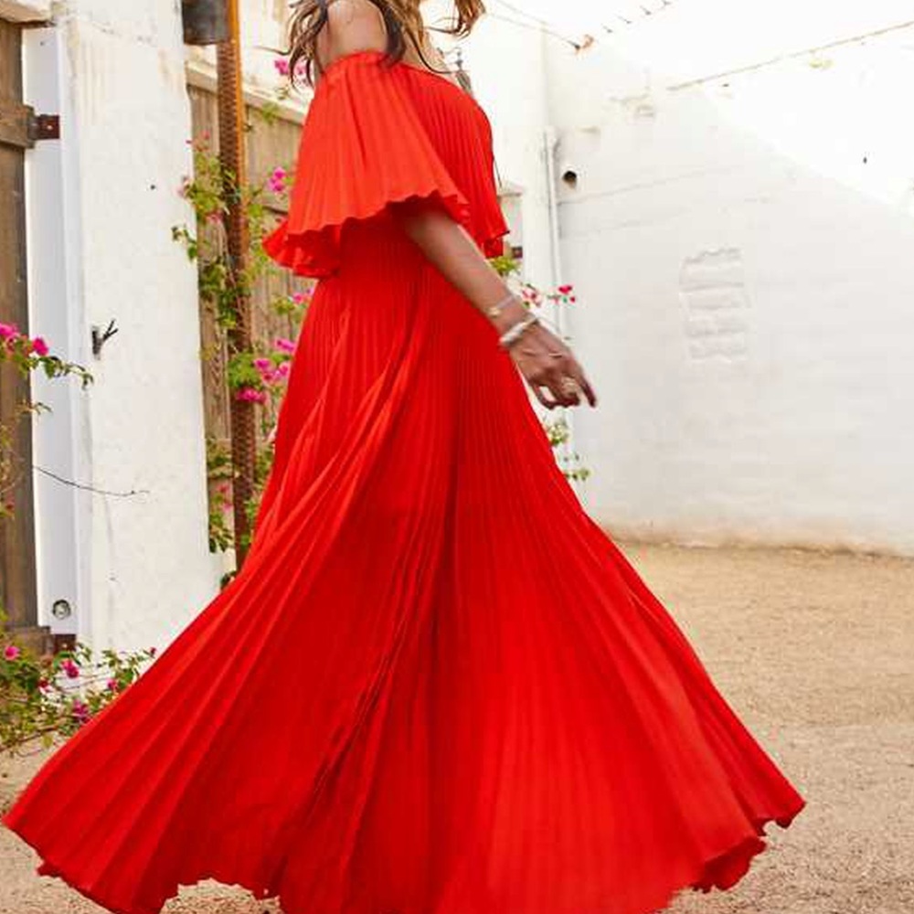 NWT Altar’d State Black Pleated Maxi Dress